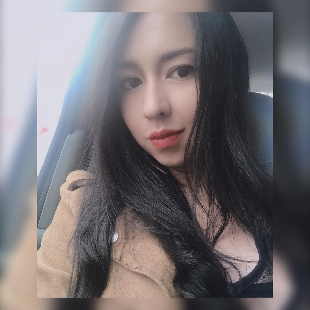 Meet your Posher, Daniela